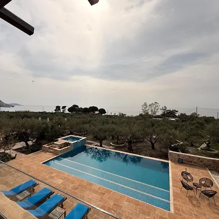 Pantazi House Villa *