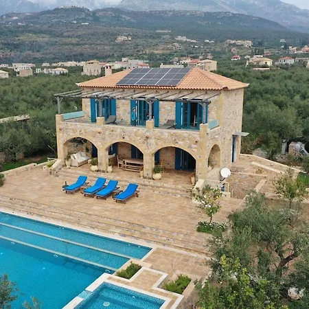 Willa Pantazi House *